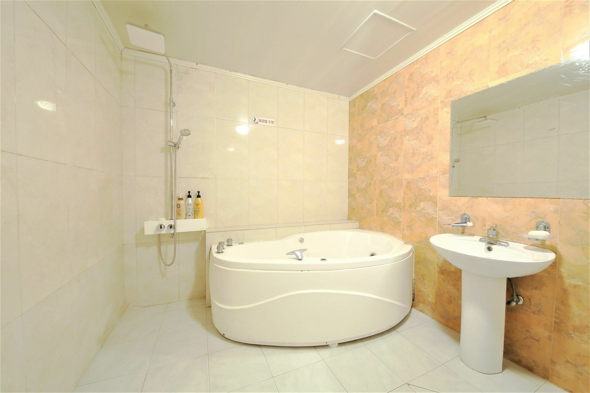 Sasang J Motel Kültér fotó